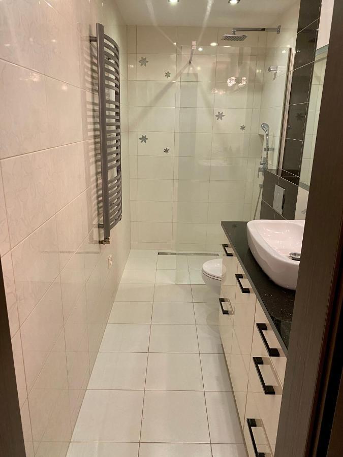 Apartament Centrum 64M2 Klimatyzacja Kędzierzyn-Koźle Eksteriør bilde